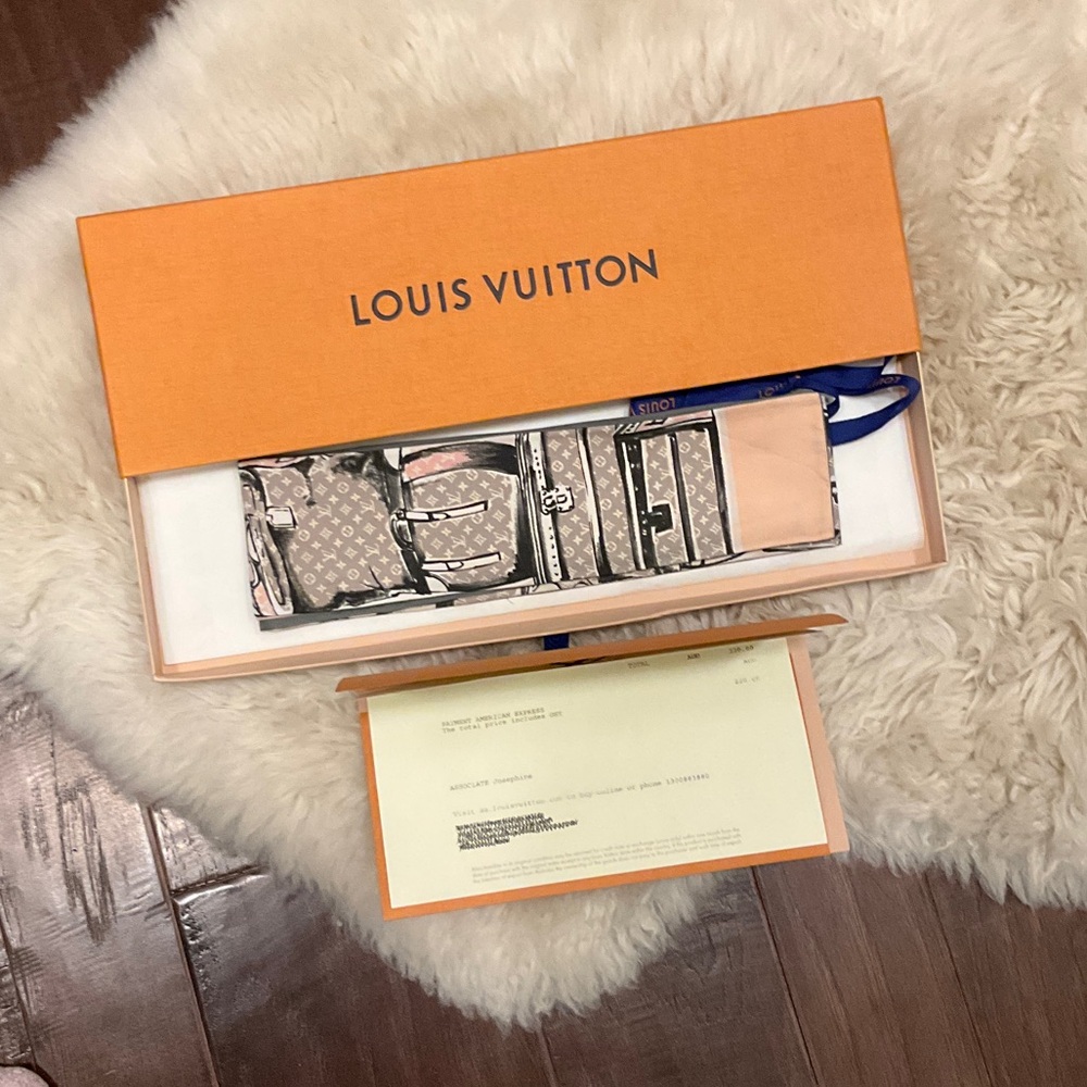 Louis Vuitton Trunks Bandeau, like new